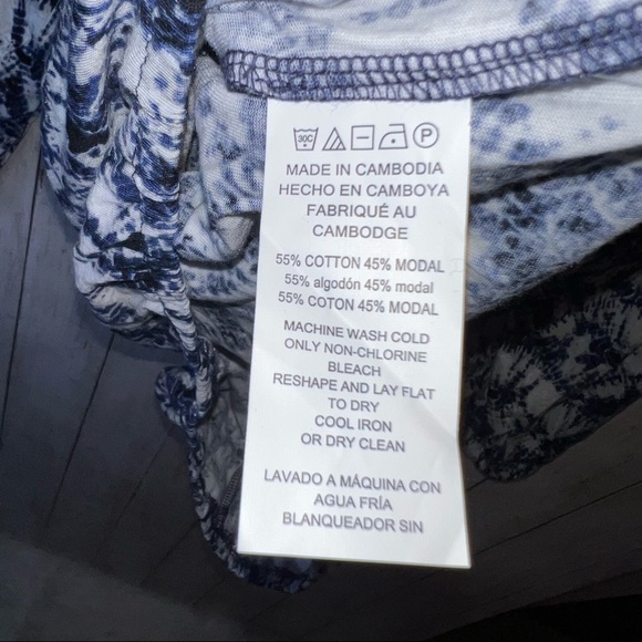 Michael Kors Tie Dye Blouse True Navy Blue White Size Small Scoop Neck - Picture 6 of 8